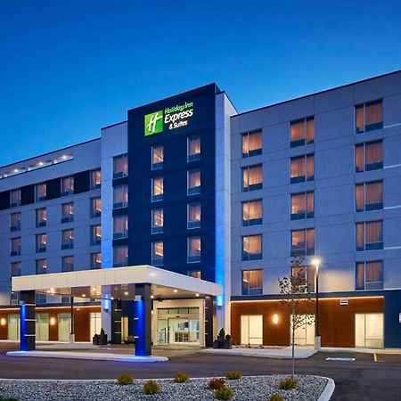 Holiday Inn Express & Suites Windsor East - Lakeshore By Ihg Tecumseh Dış mekan fotoğraf