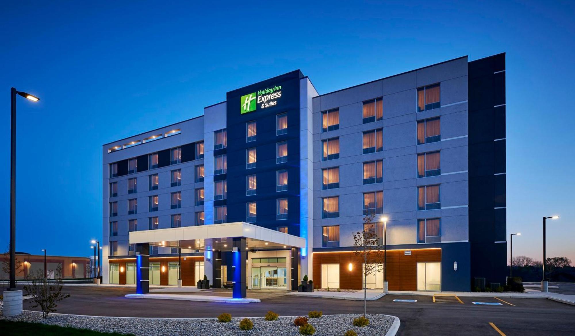 Holiday Inn Express & Suites Windsor East - Lakeshore By Ihg Tecumseh Dış mekan fotoğraf